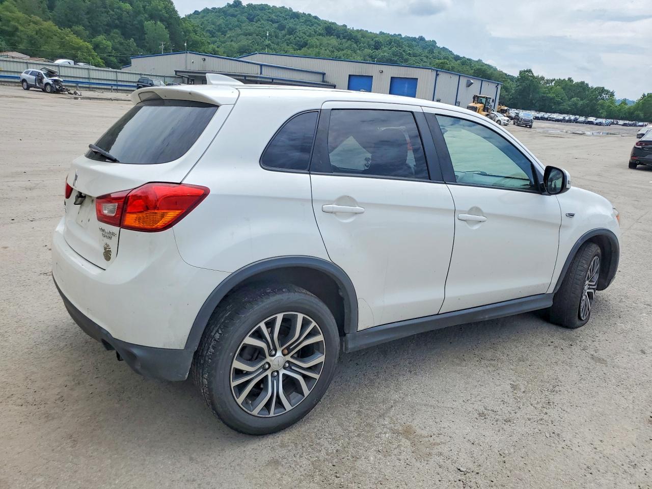 2017 MITSUBISHI OUTLANDER