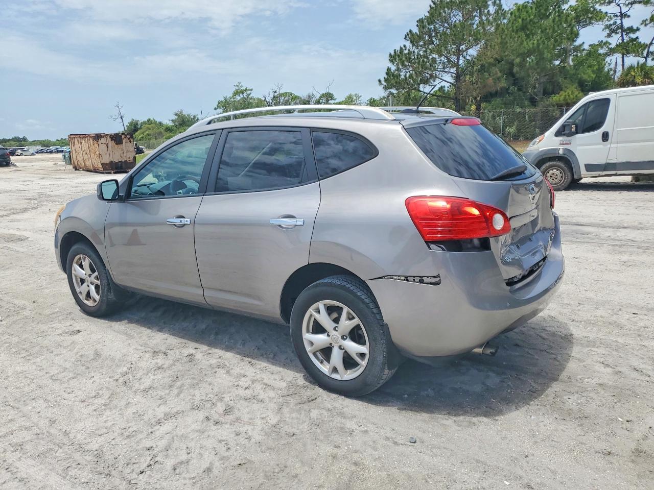 2010 NISSAN ROGUE