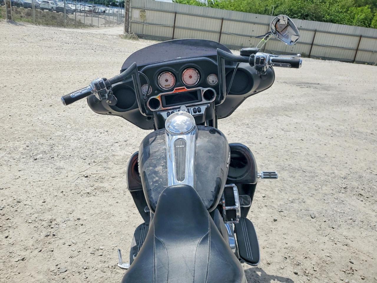 2012 HARLEY-DAVIDSON FL