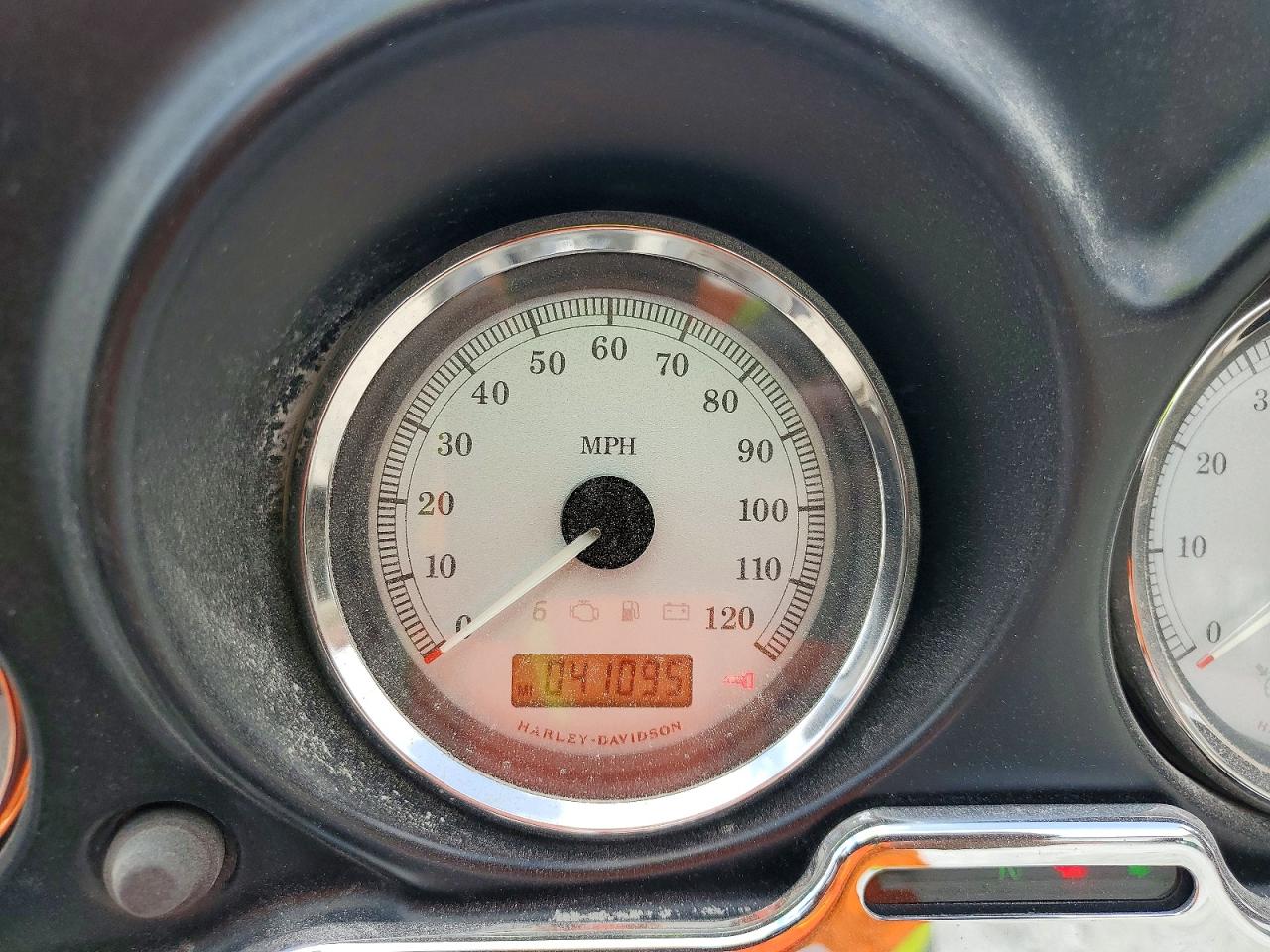 2012 HARLEY-DAVIDSON FL
