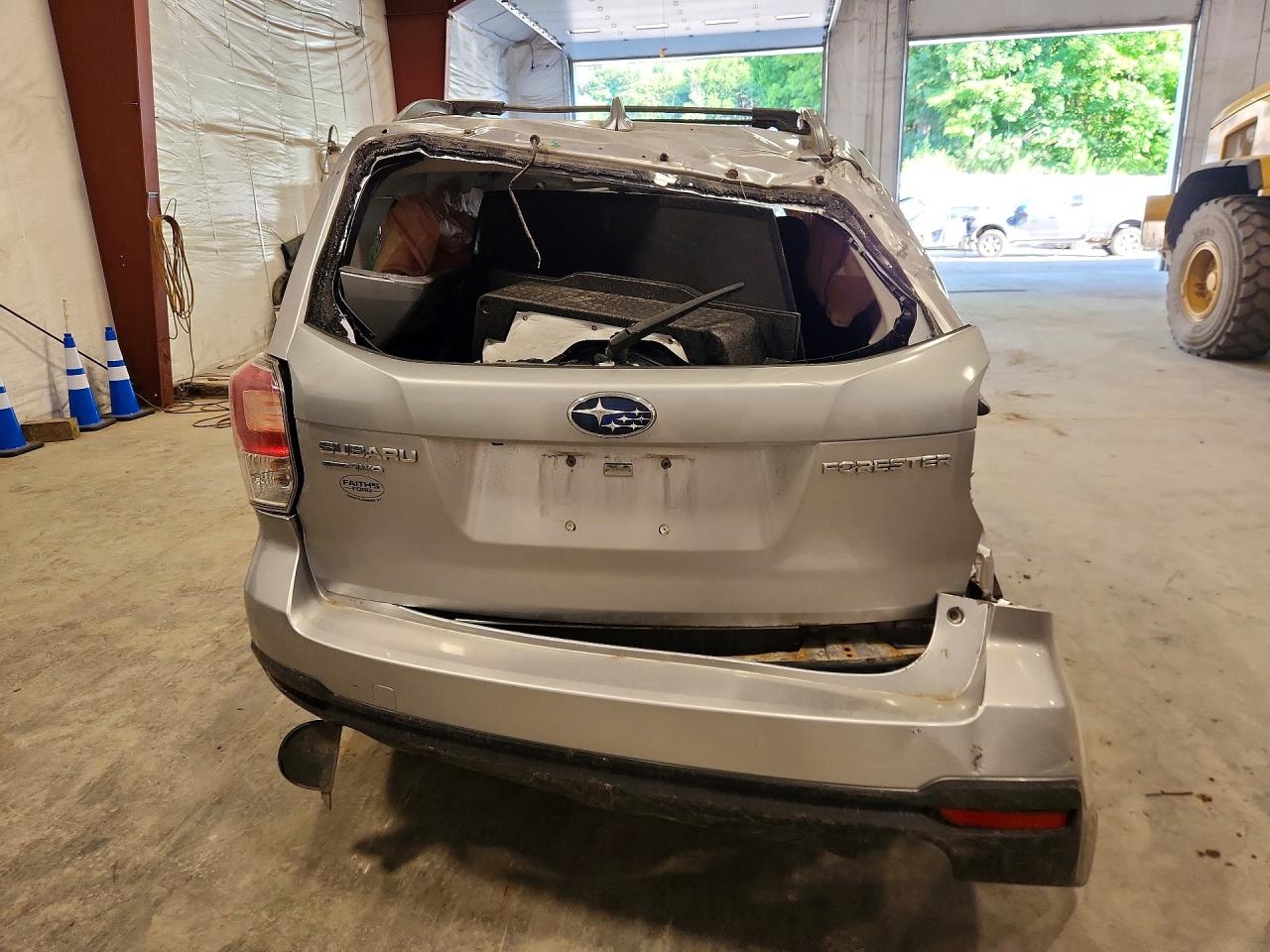 2017 SUBARU FORESTER