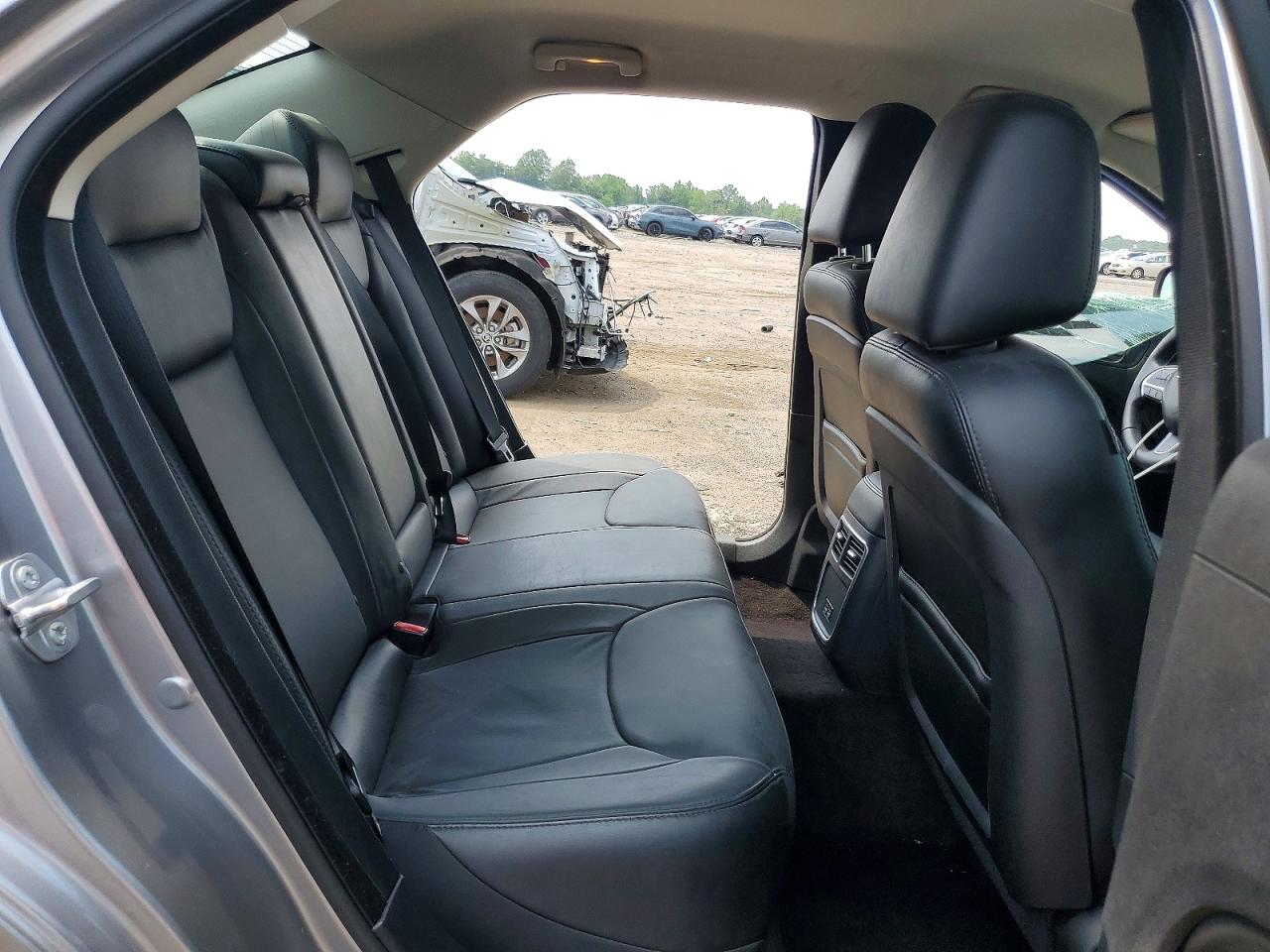2015 CHRYSLER 300