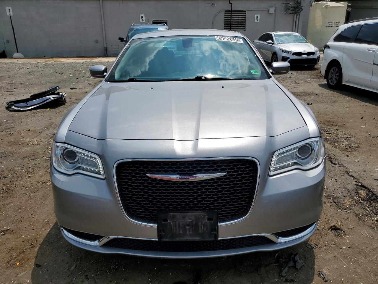 2015 CHRYSLER 300