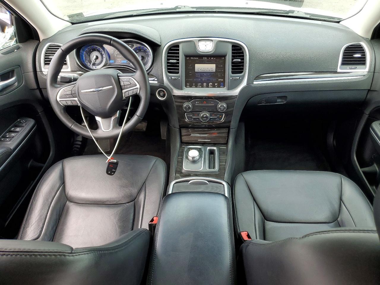 2015 CHRYSLER 300