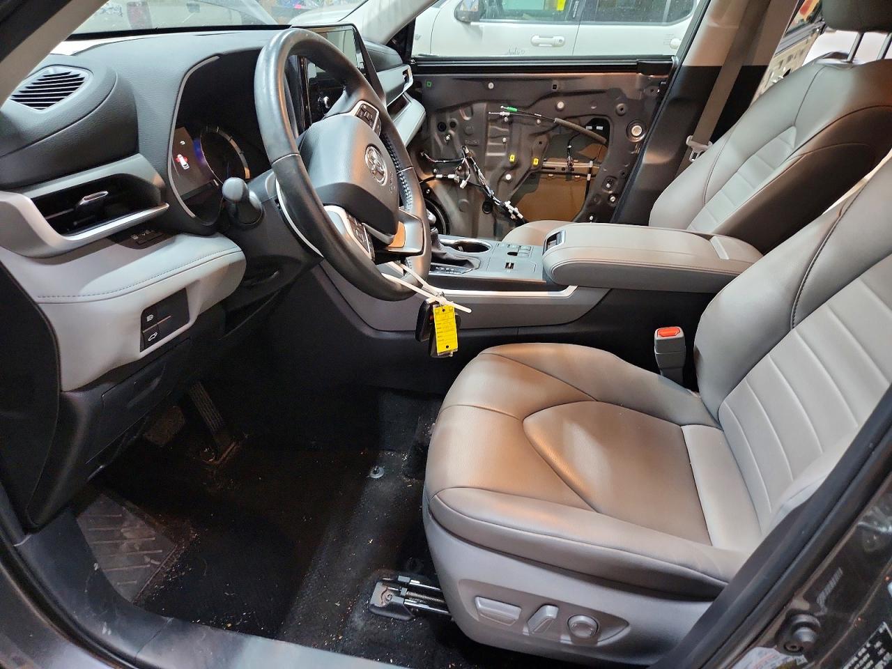 2024 TOYOTA HIGHLANDER