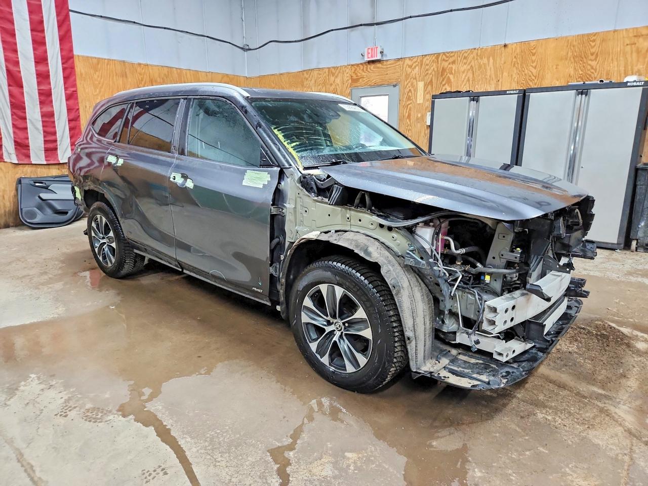 2024 TOYOTA HIGHLANDER