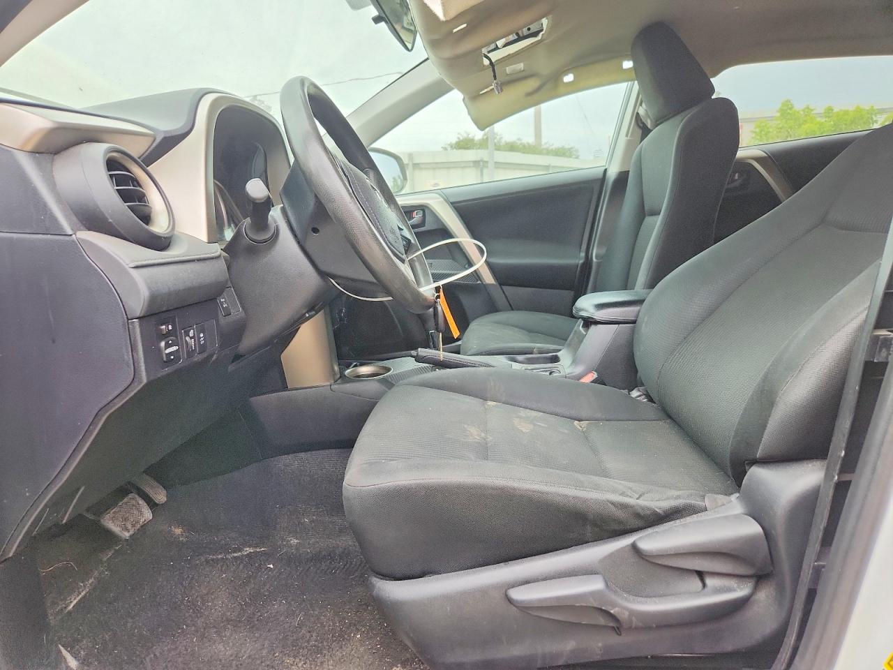 2015 TOYOTA RAV4