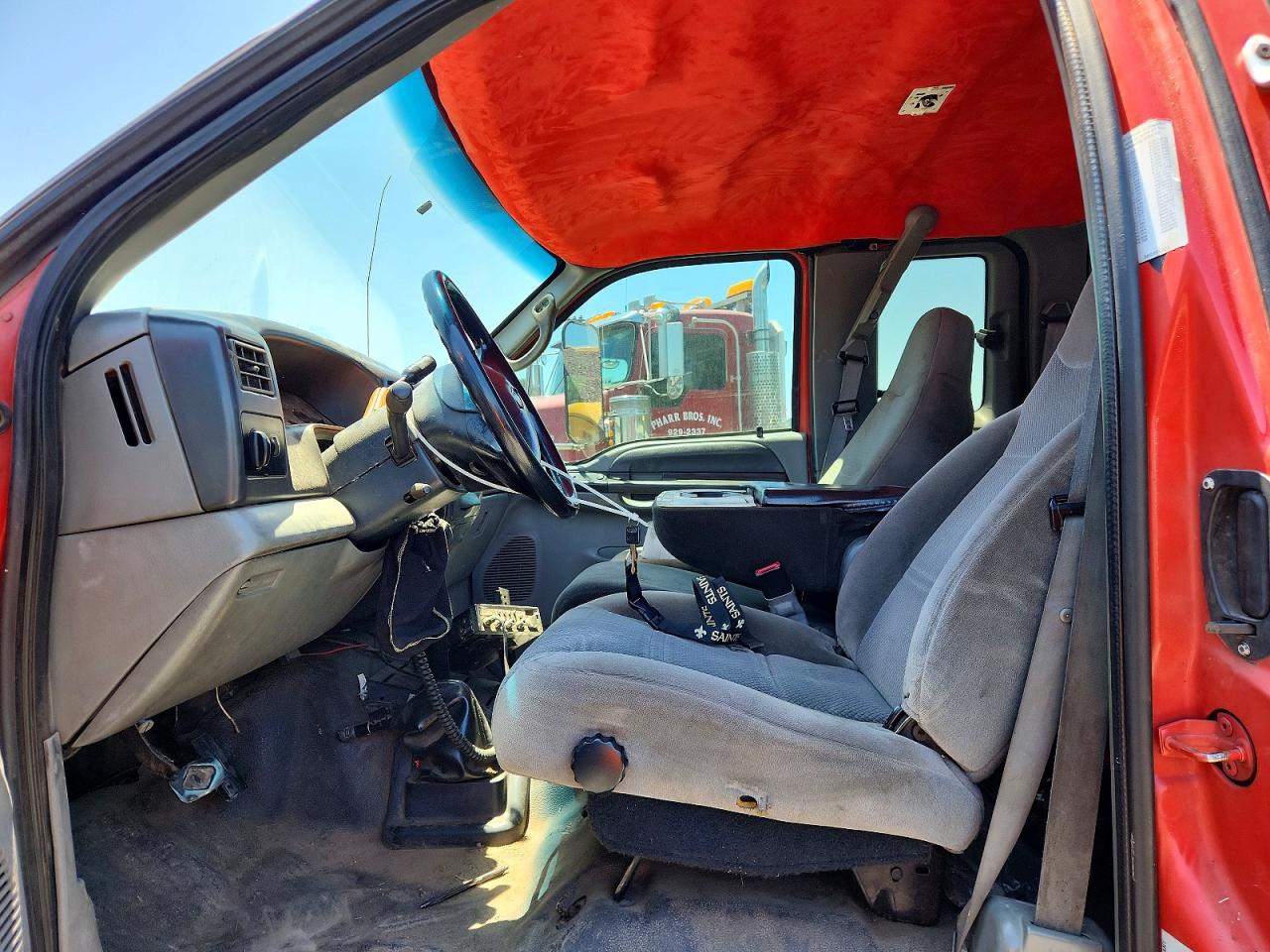 2006 FORD F650