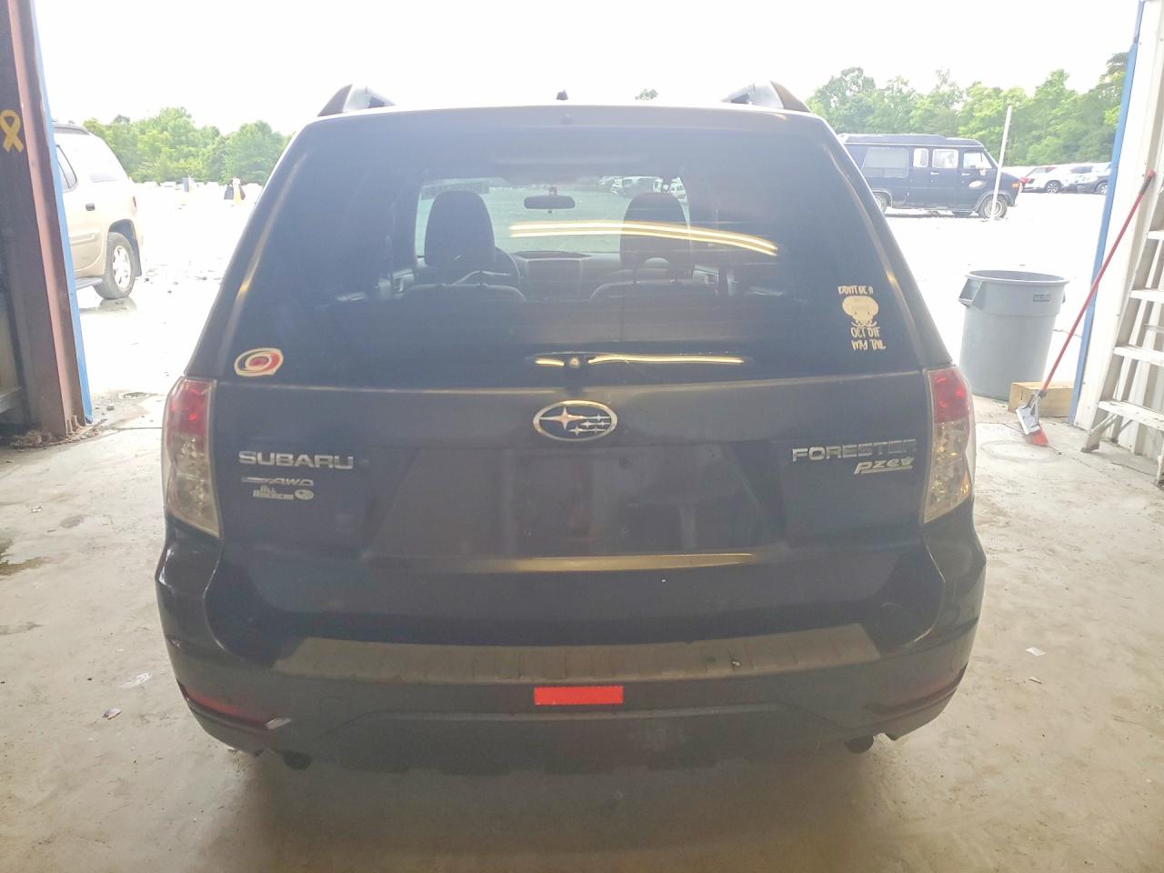 2012 SUBARU FORESTER