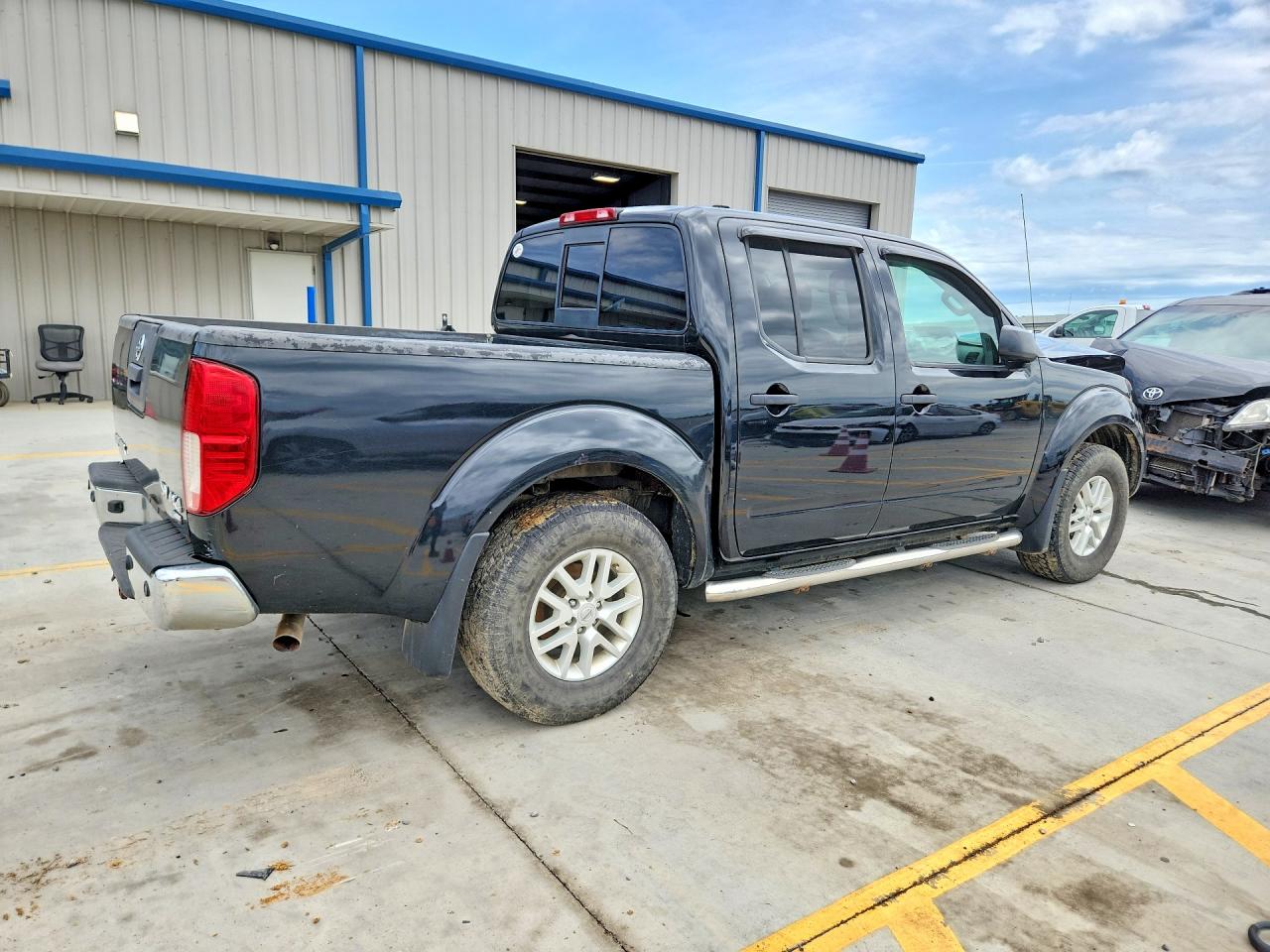 2019 NISSAN FRONTIER