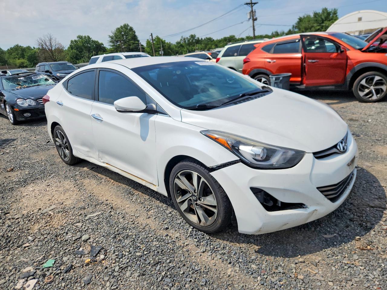 2015 HYUNDAI ELANTRA