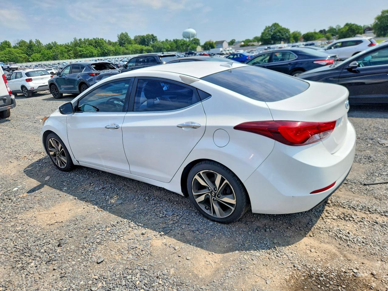 2015 HYUNDAI ELANTRA