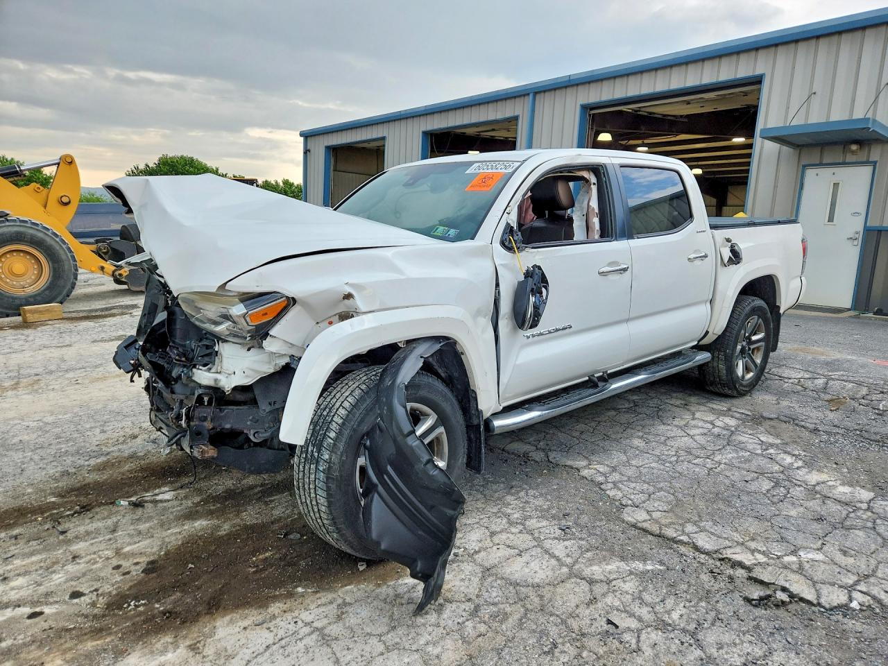 2018 TOYOTA TACOMA