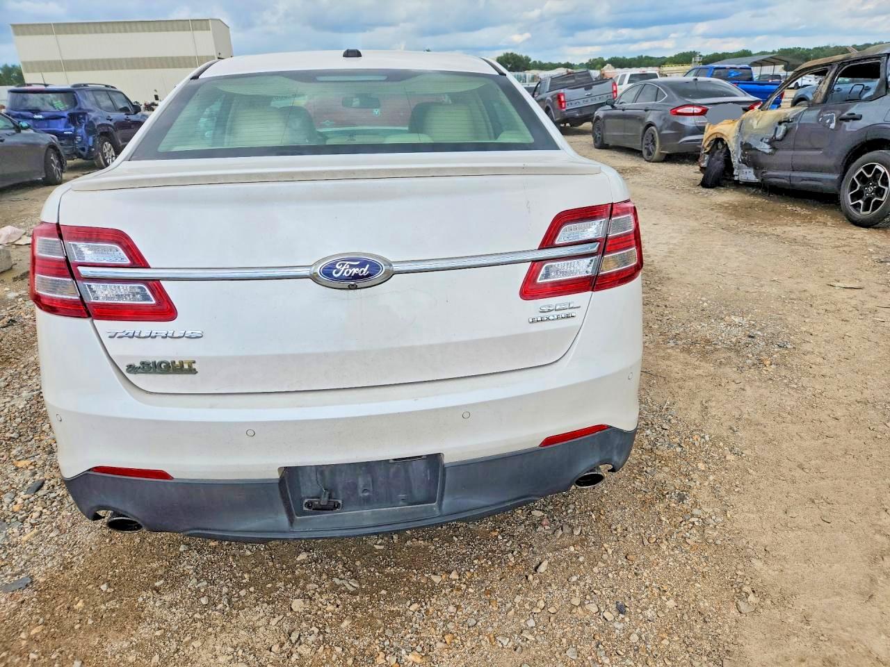2013 FORD TAURUS