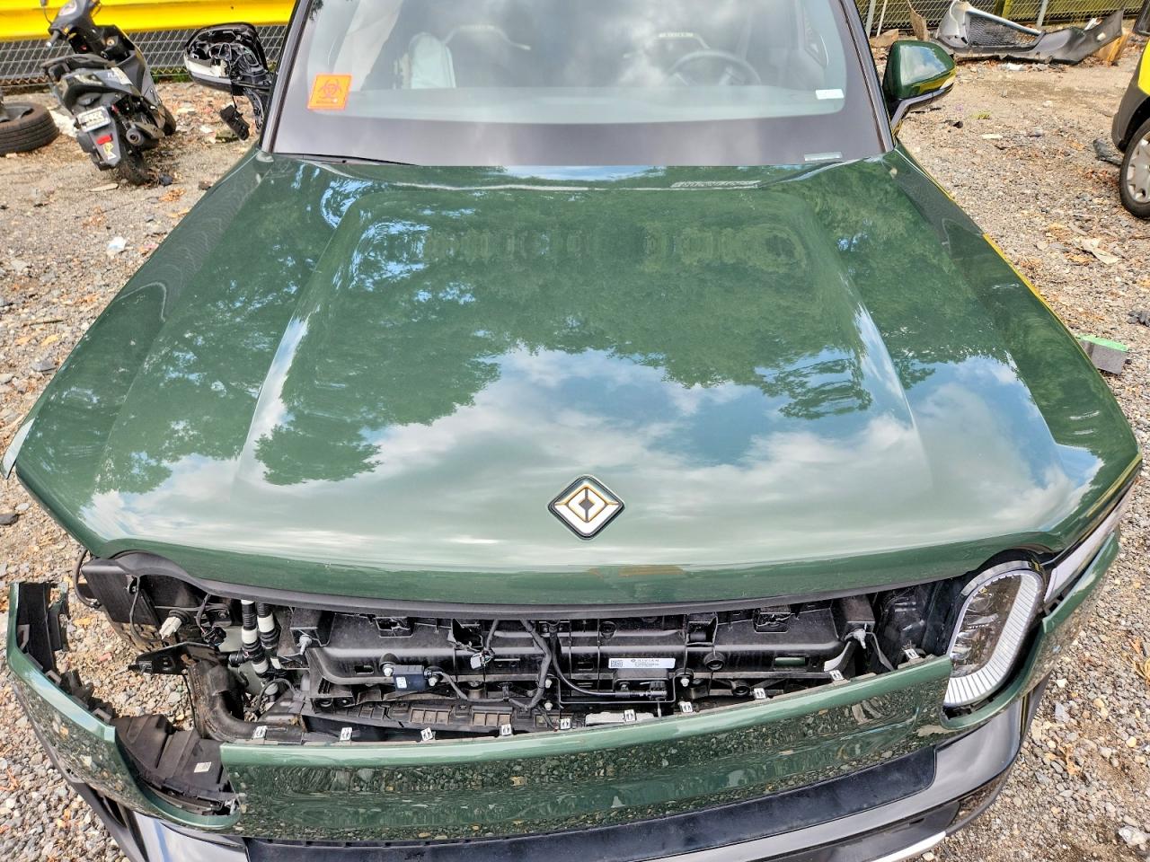 2023 RIVIAN RIS
