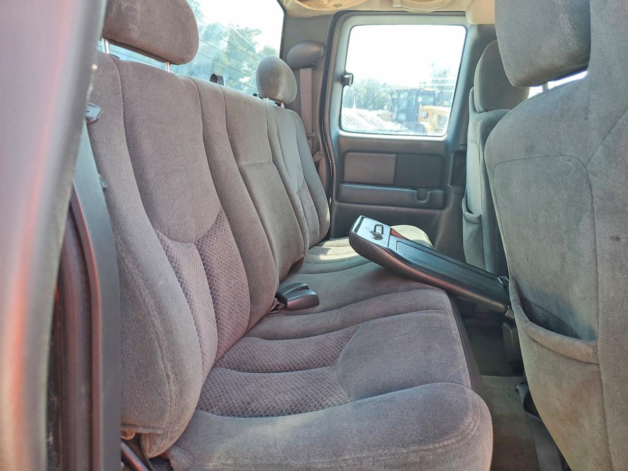2004 CHEVROLET SILVERADO