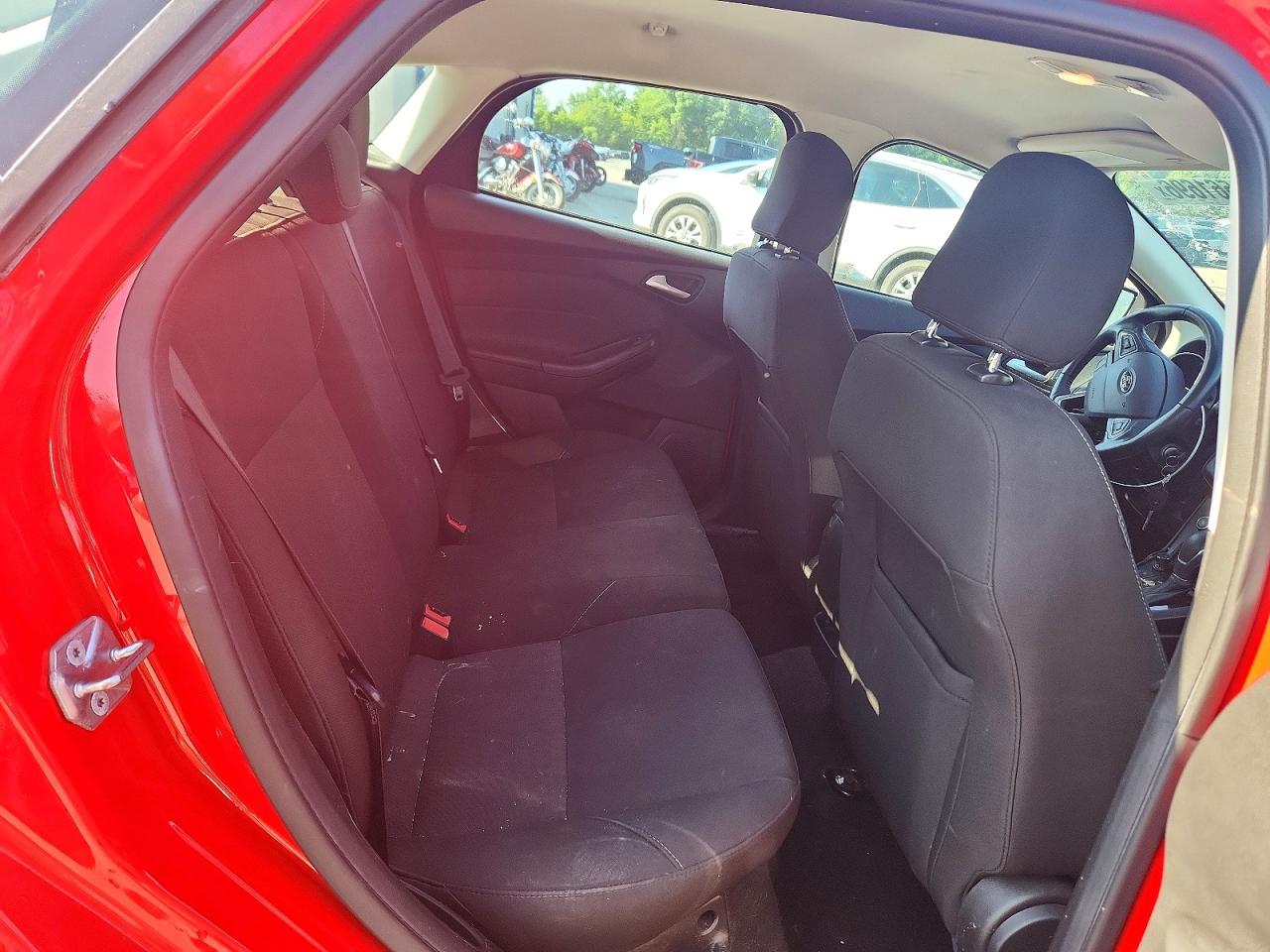 2017 FORD FOCUS
