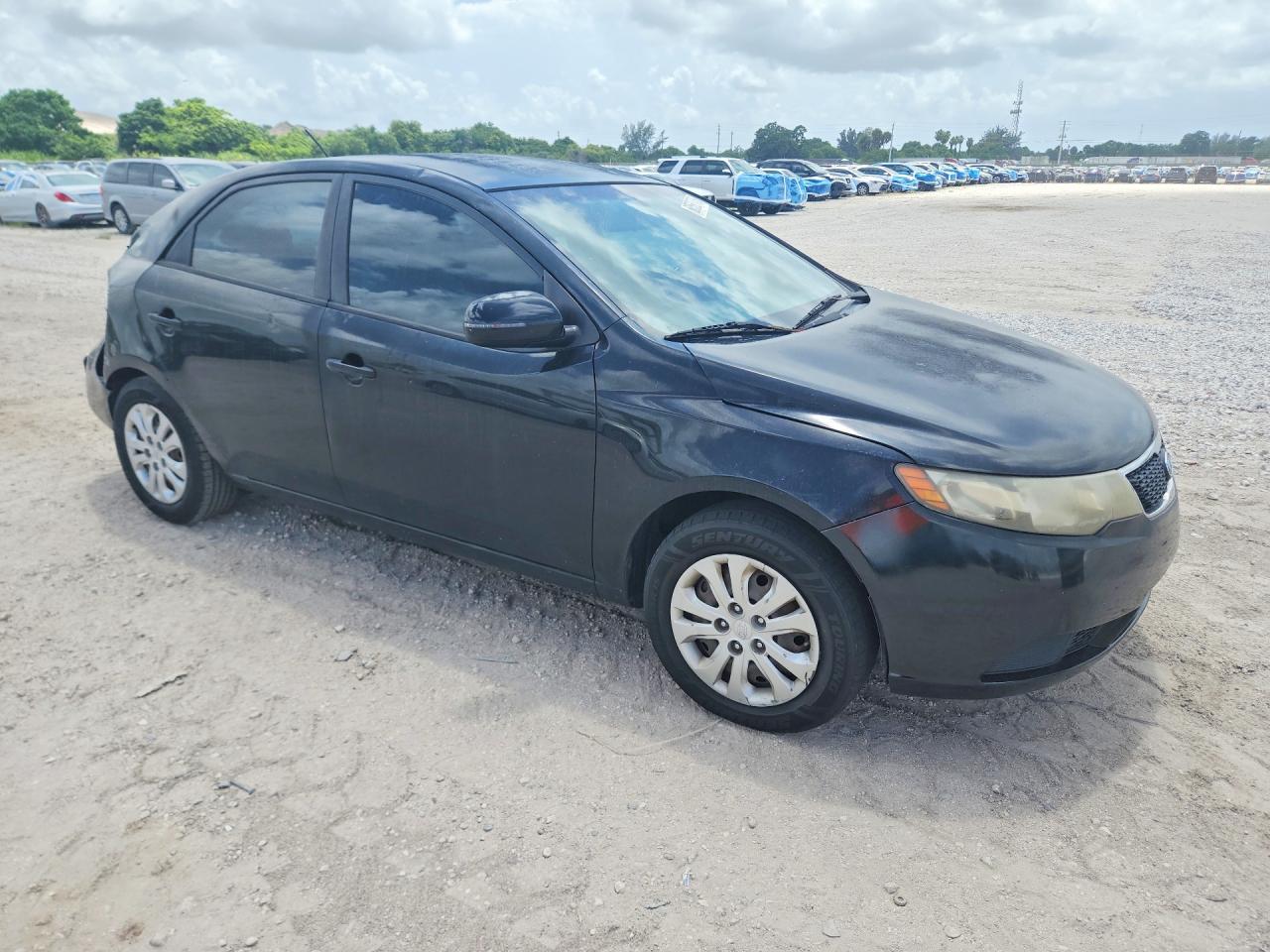 2011 KIA FORTE