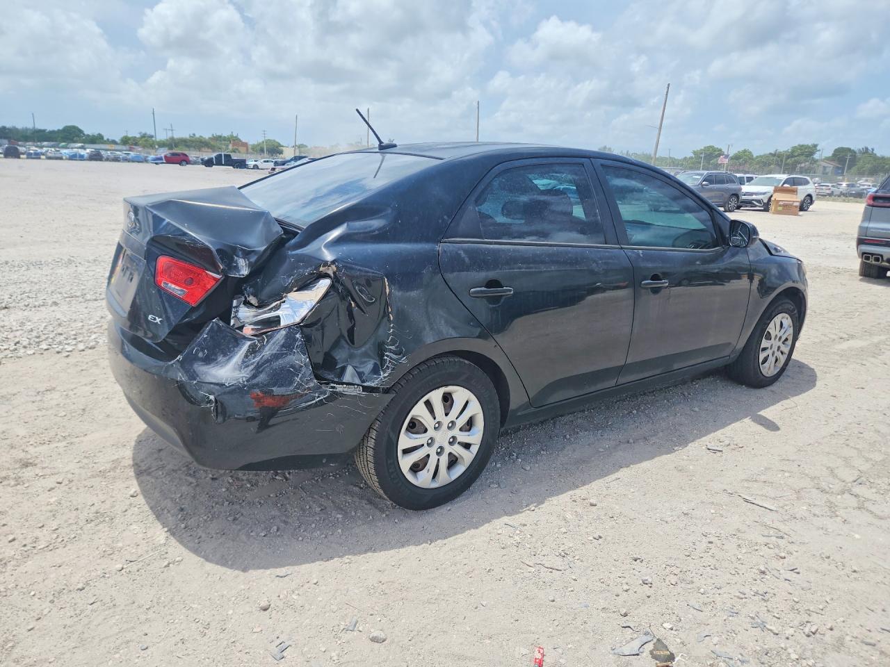2011 KIA FORTE