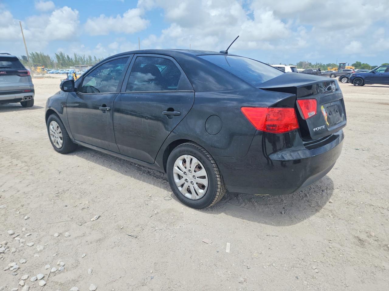 2011 KIA FORTE