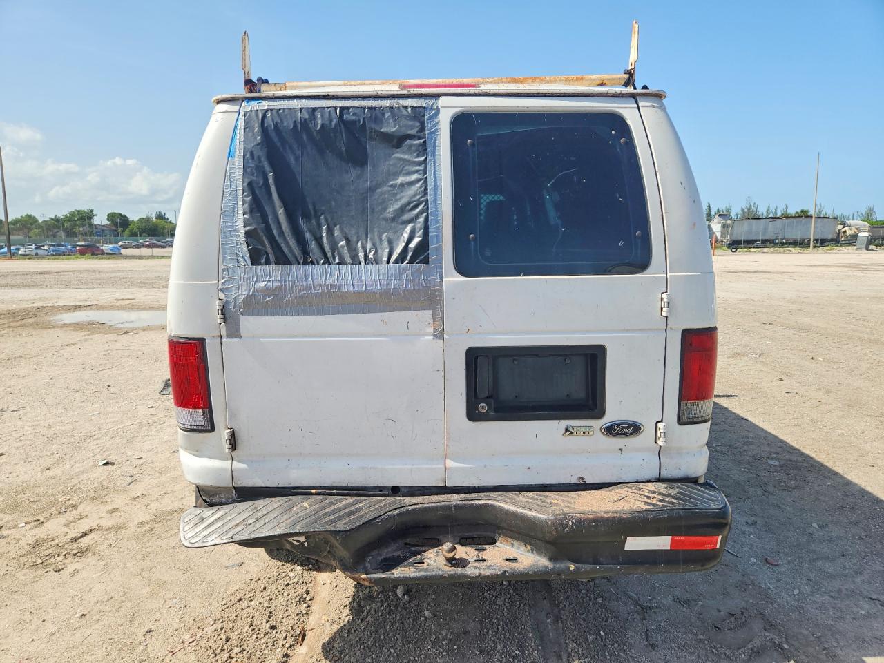 2011 FORD ECONOLINE