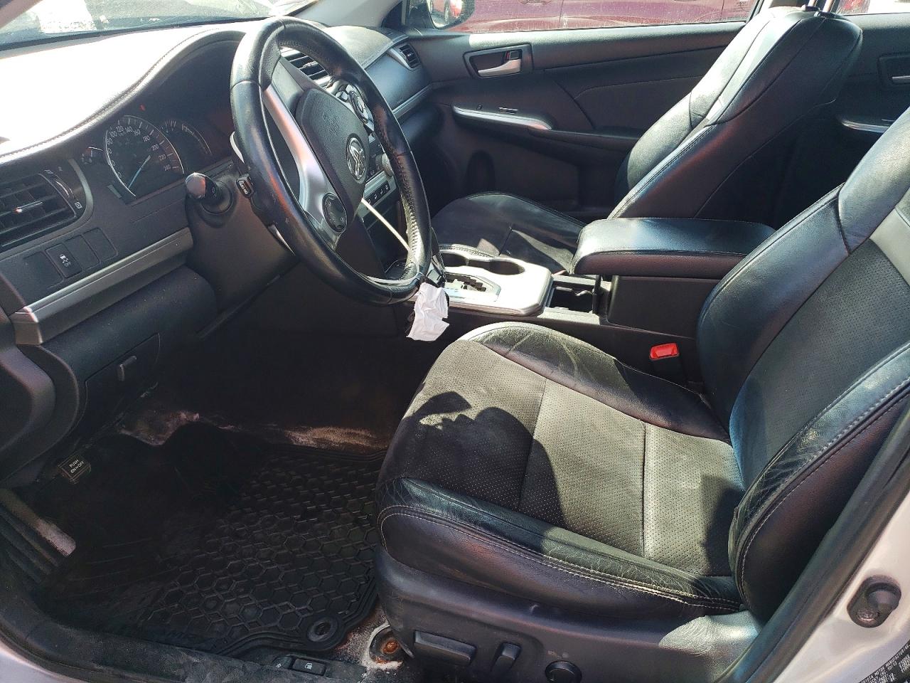 2014 TOYOTA CAMRY
