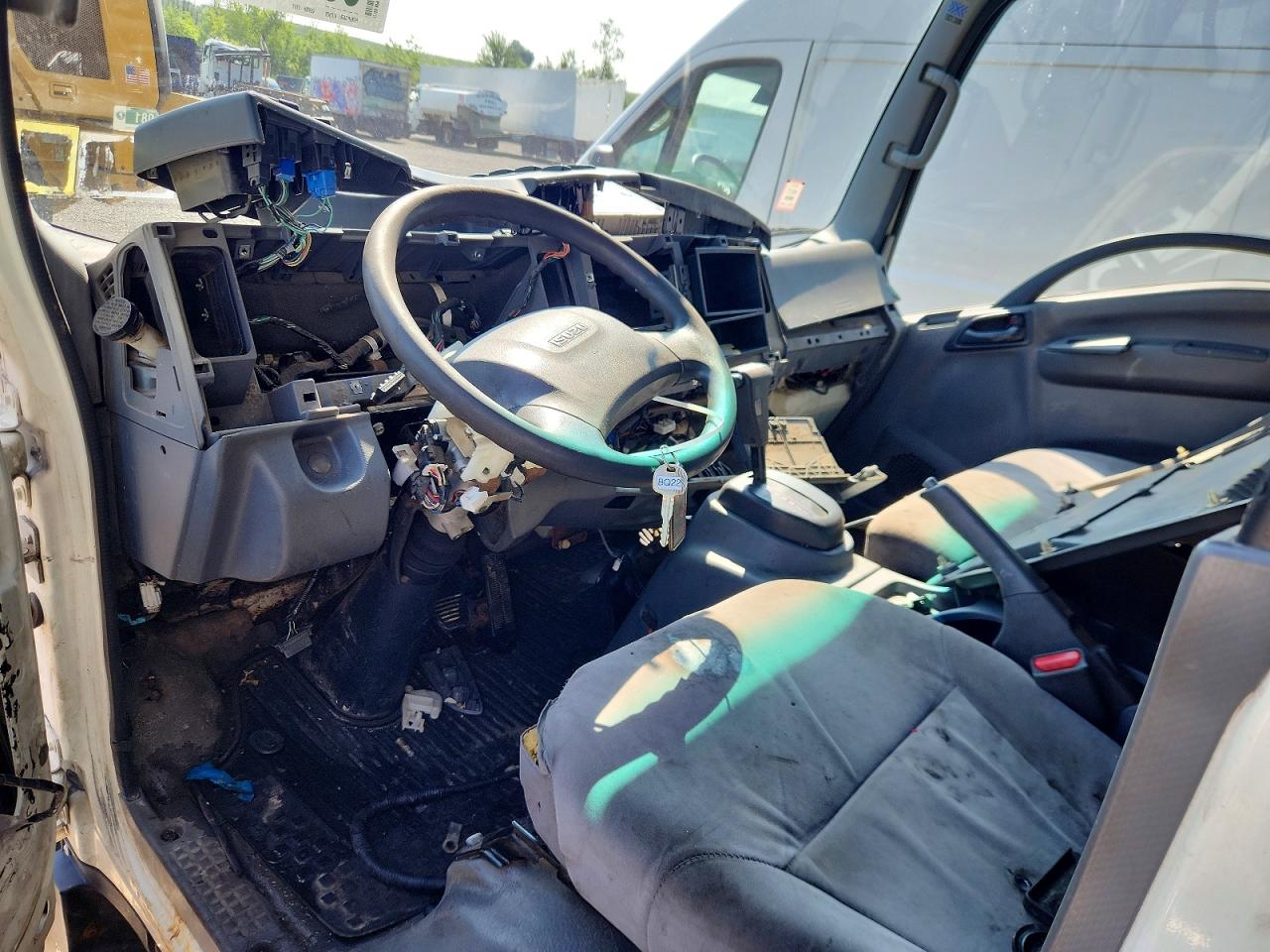 2017 ISUZU NPR