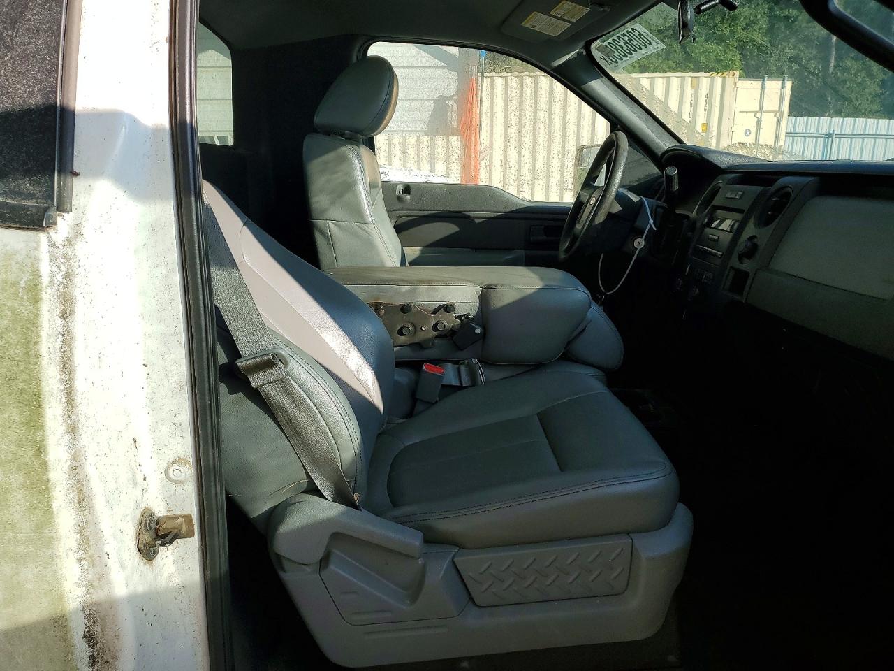 2013 FORD F150