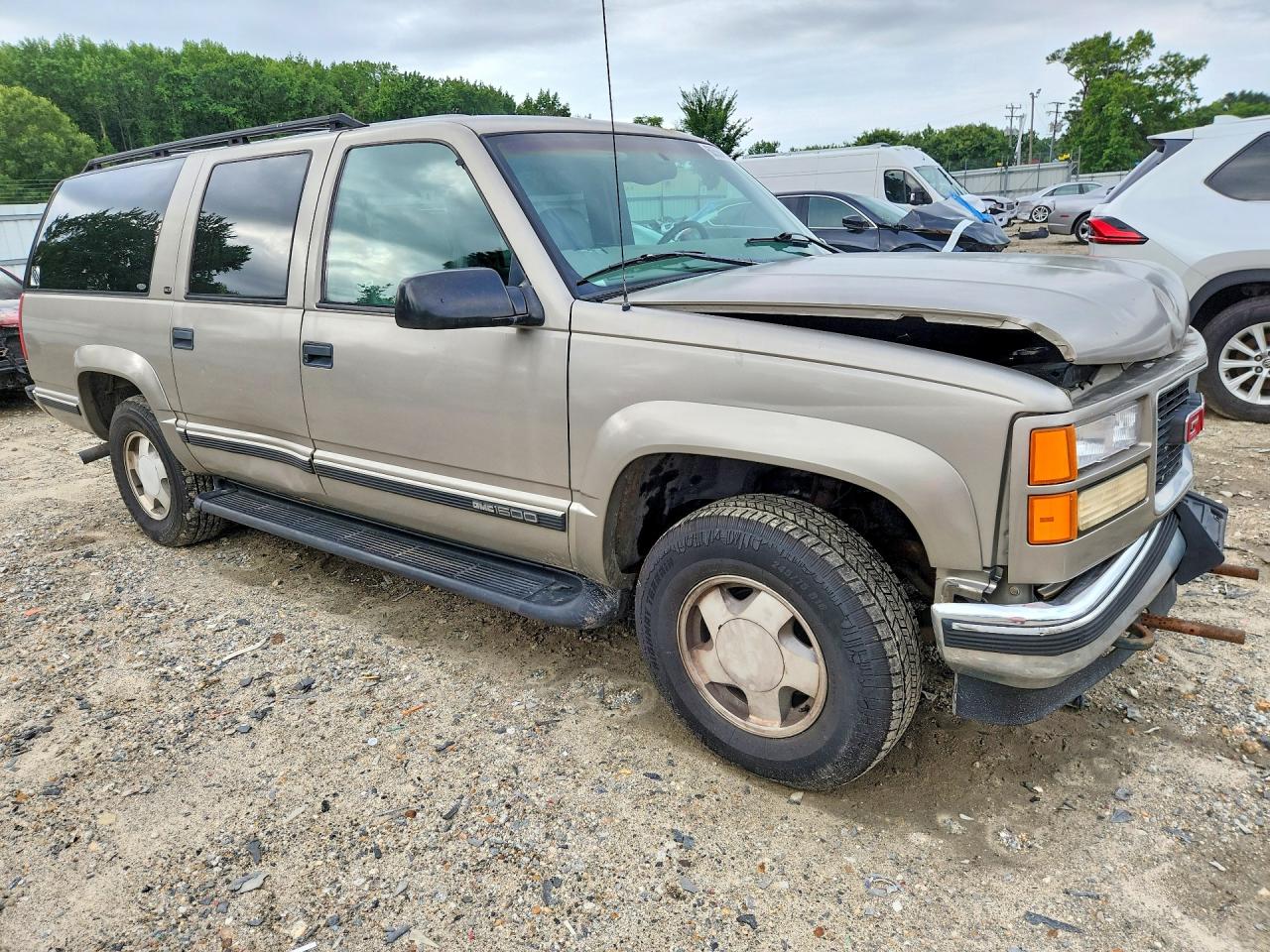 1998 GMC SUBURBAN