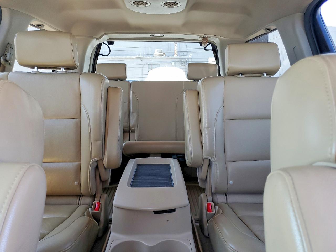 2011 NISSAN ARMADA