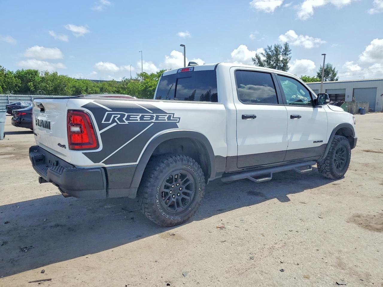 2025 RAM 1500