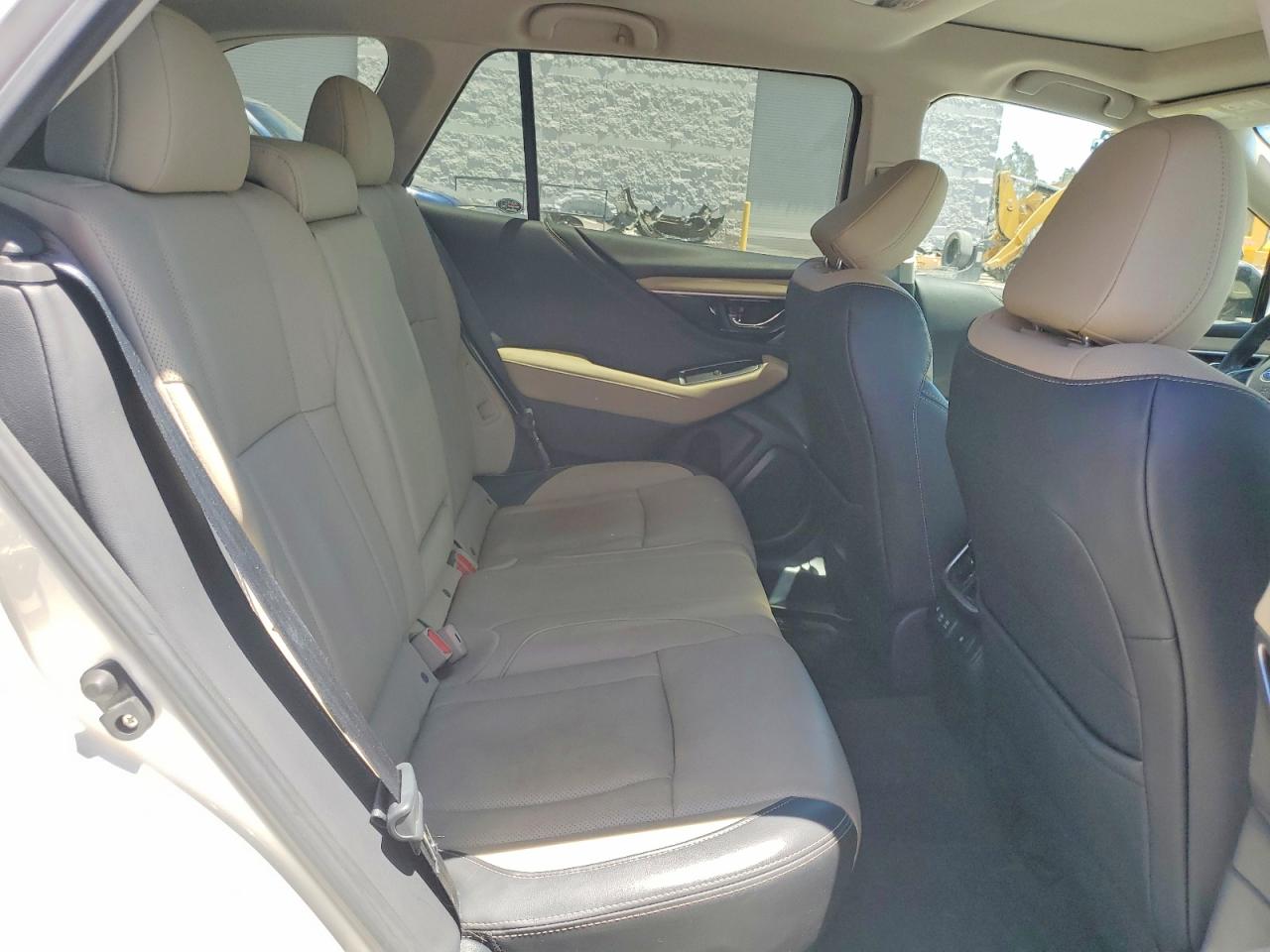 2020 SUBARU OUTBACK