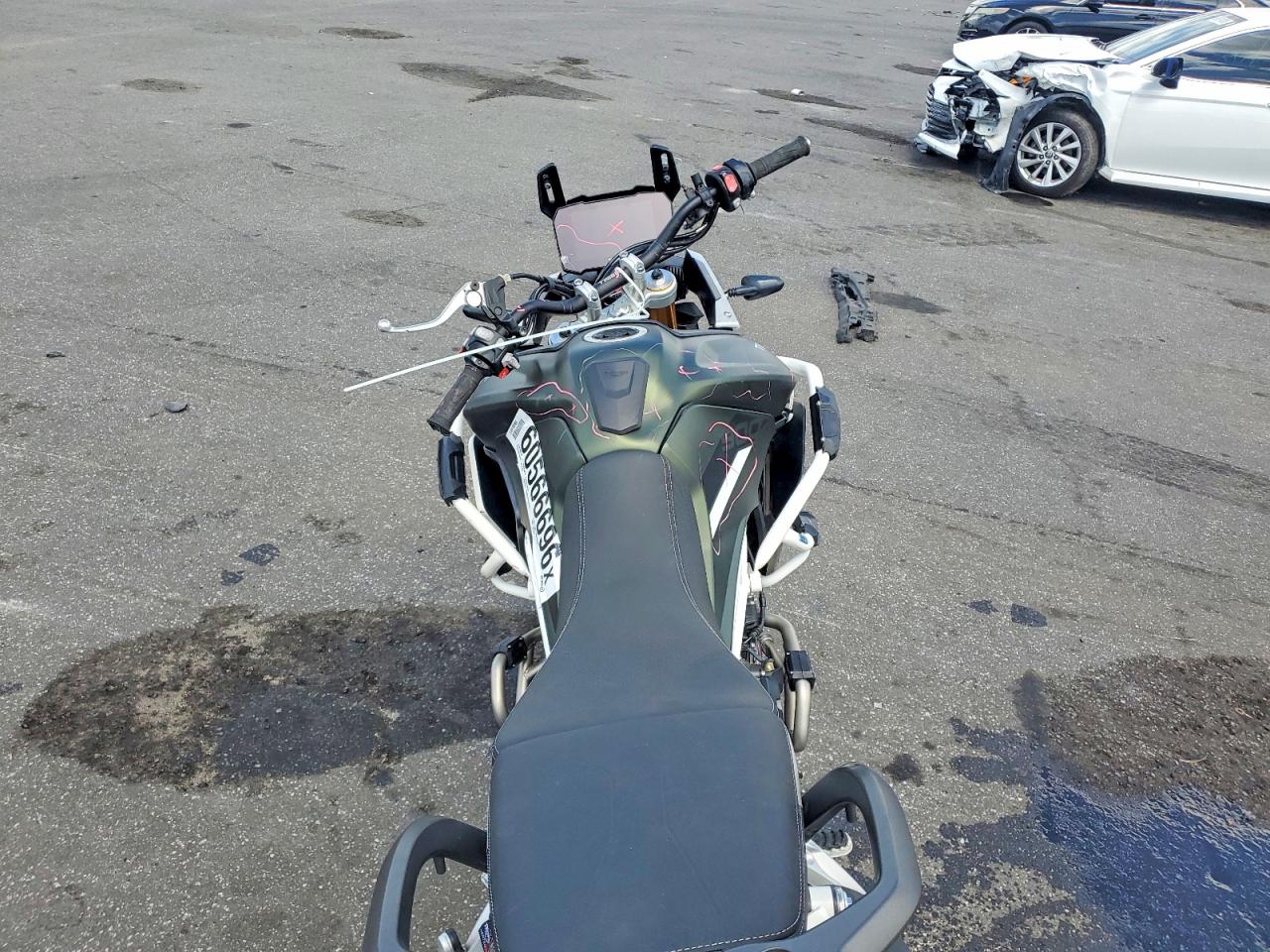 2022 TRIUMPH MOTORCYCLE TIGER 900