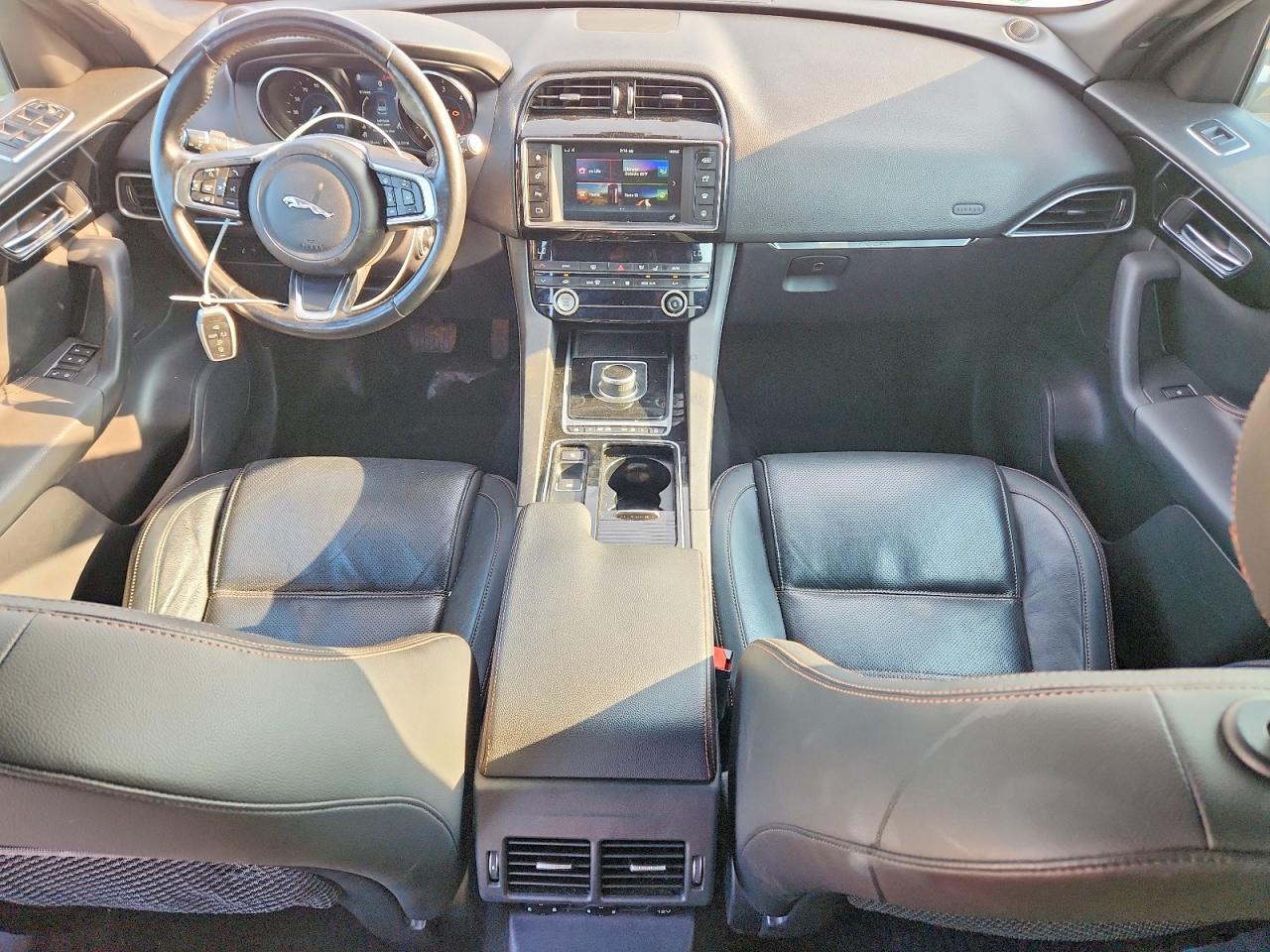2018 JAGUAR F-PACE