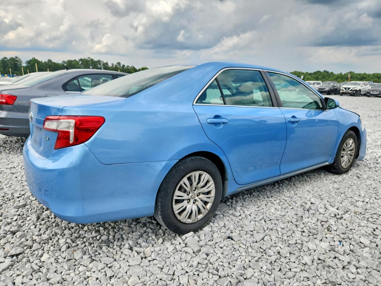 2013 TOYOTA CAMRY