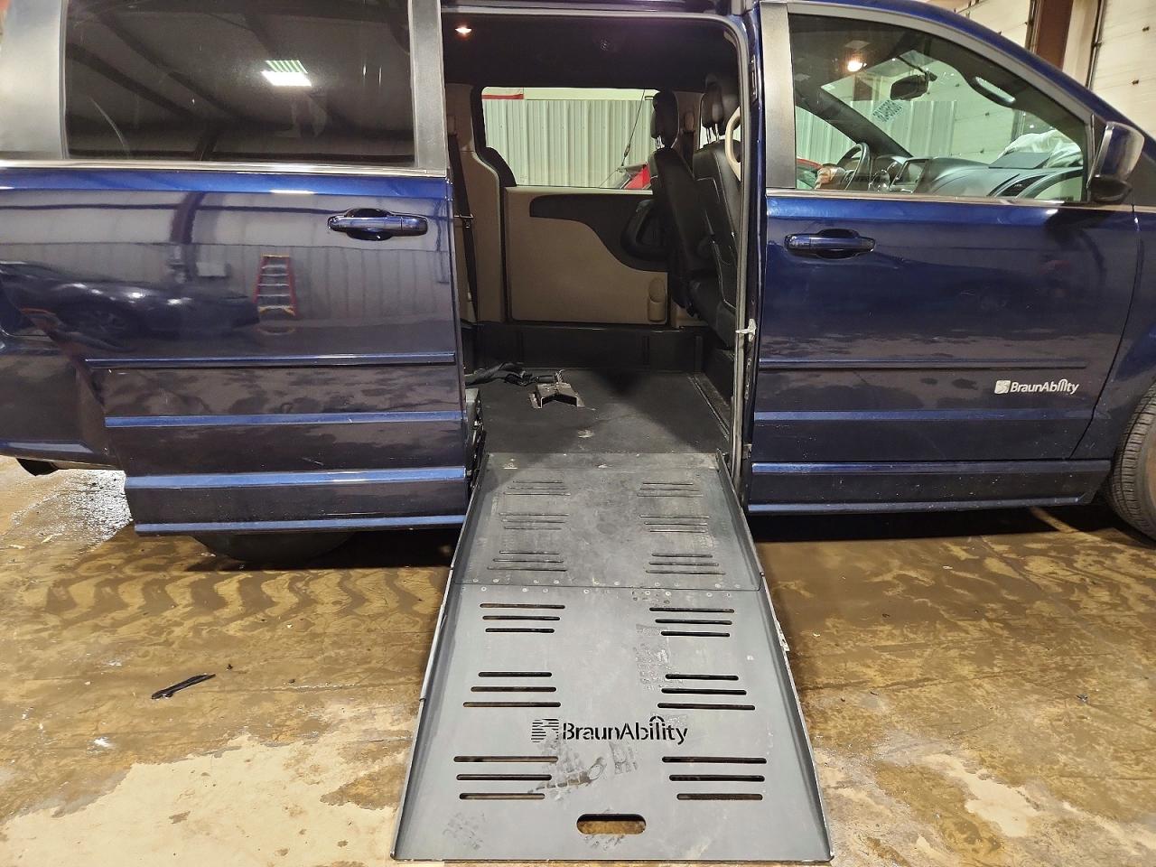 2017 DODGE CARAVAN