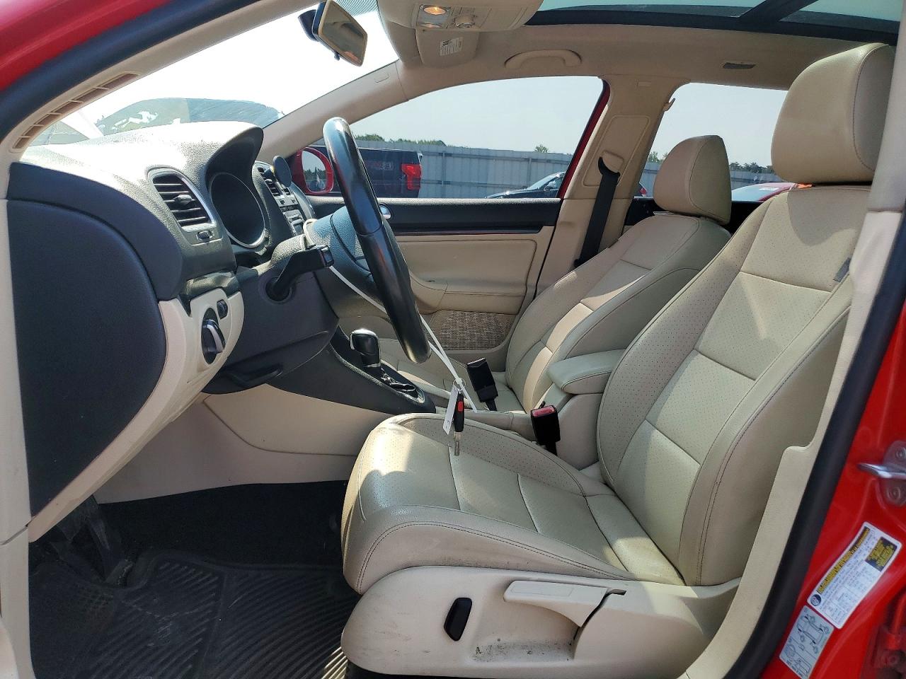 2013 VOLKSWAGEN JETTA