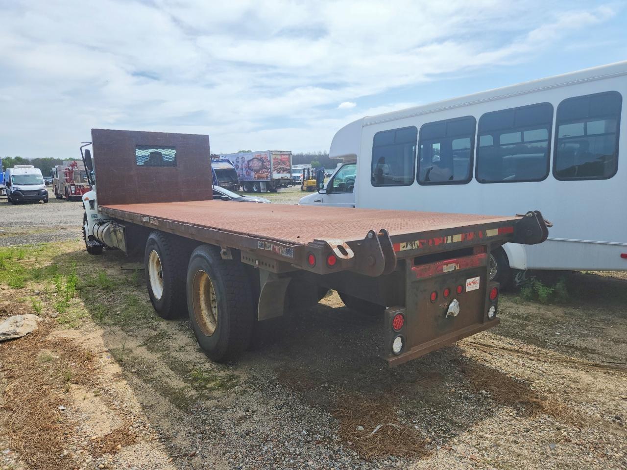 2014 INTERNATIONAL 4000 SERIE