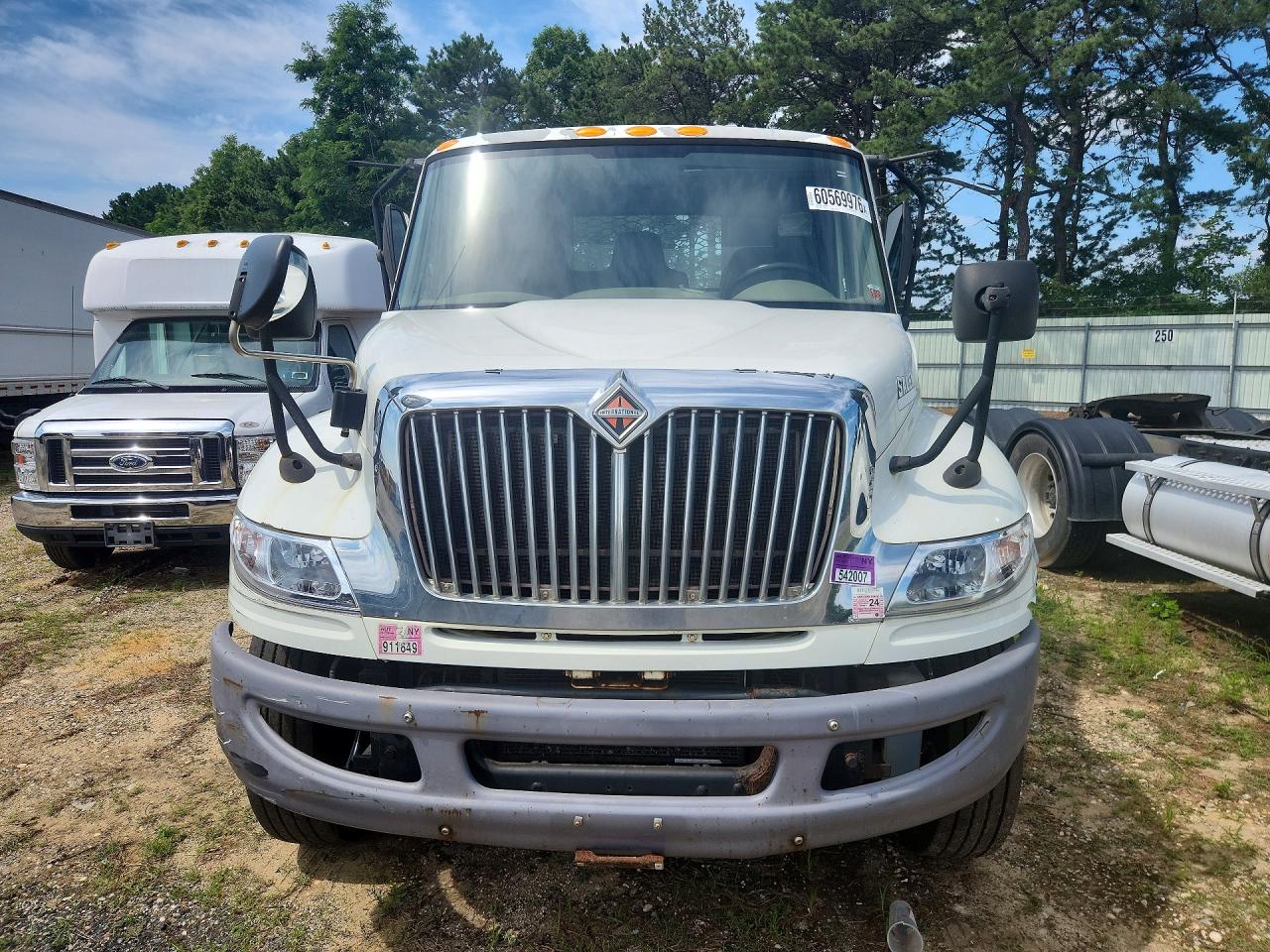 2014 INTERNATIONAL 4000 SERIE