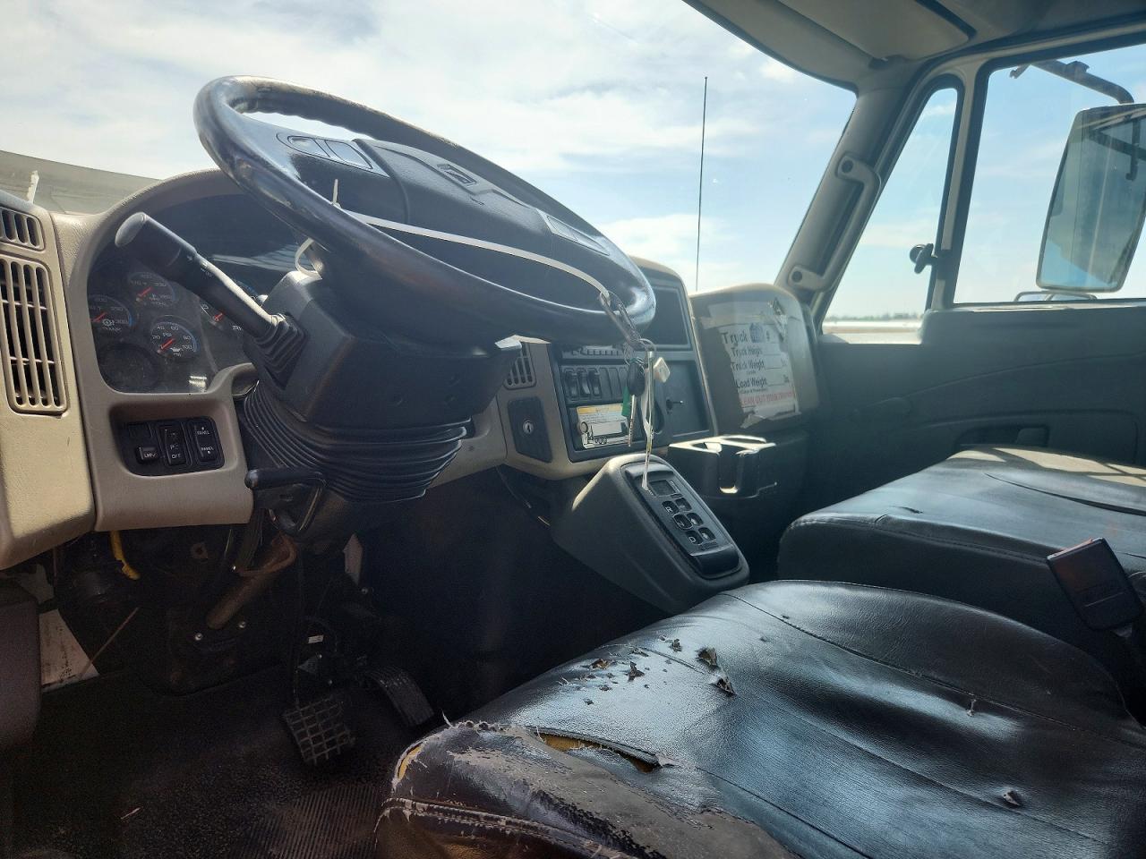 2014 INTERNATIONAL 4000 SERIE