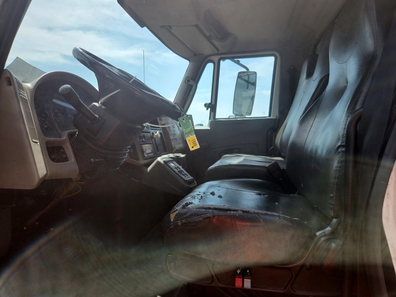2014 INTERNATIONAL 4000 SERIE