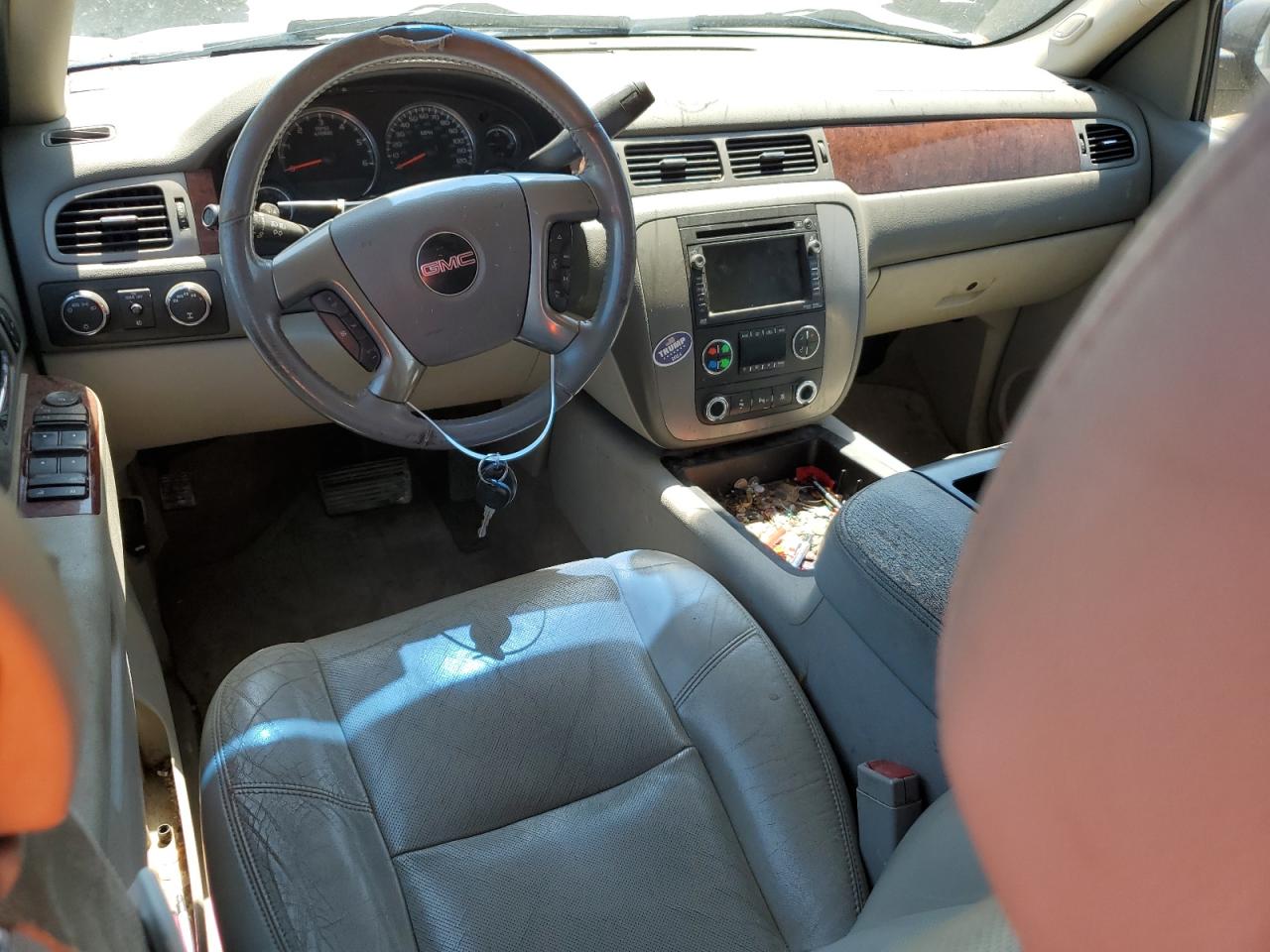 2011 GMC YUKON