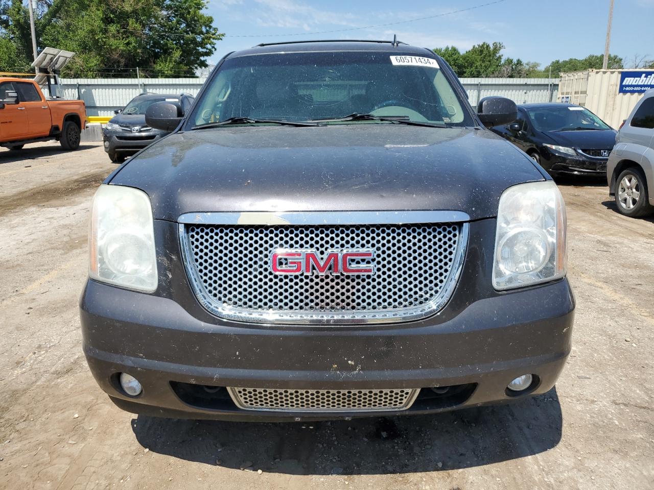 2011 GMC YUKON