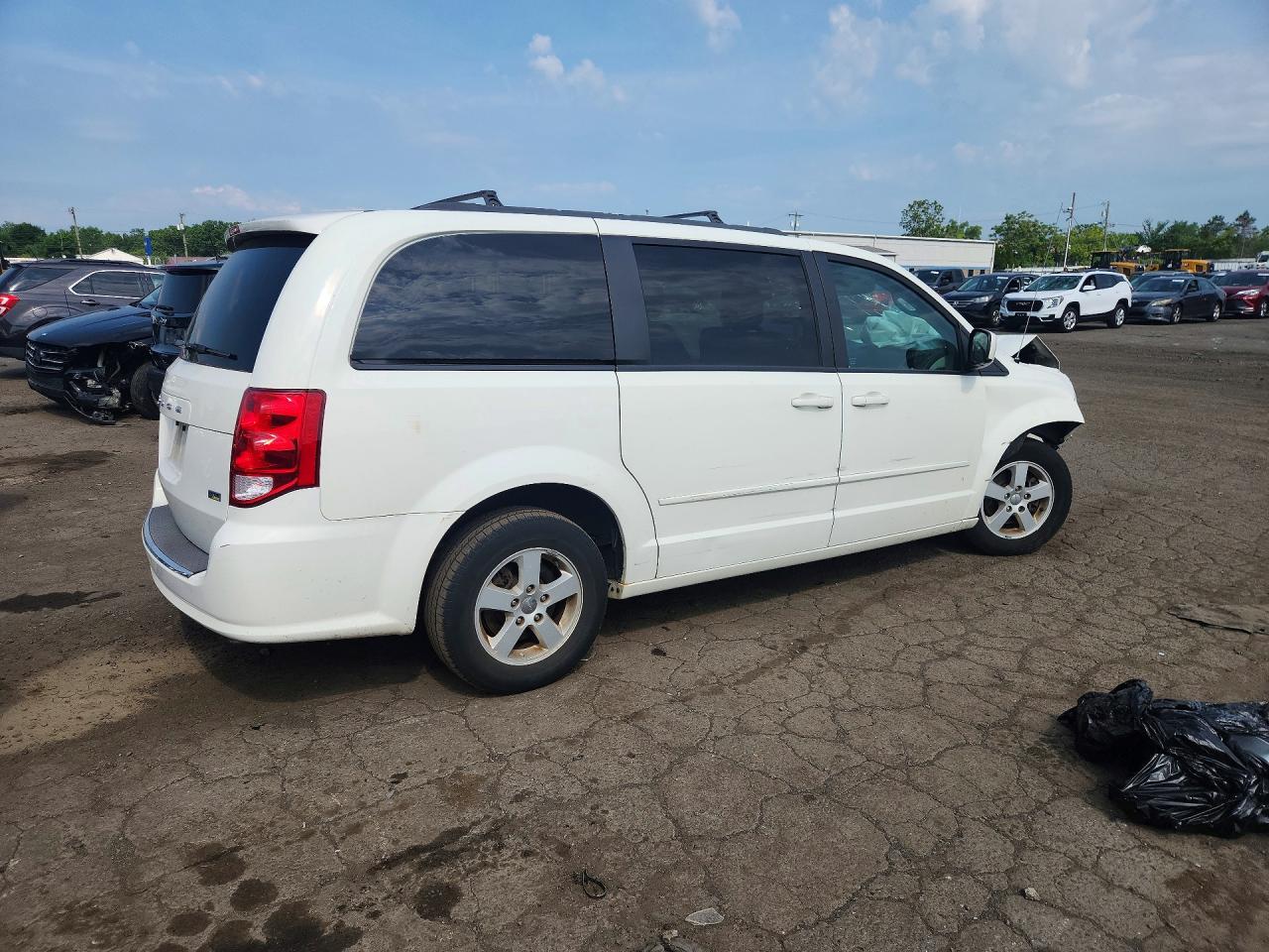 2013 DODGE CARAVAN