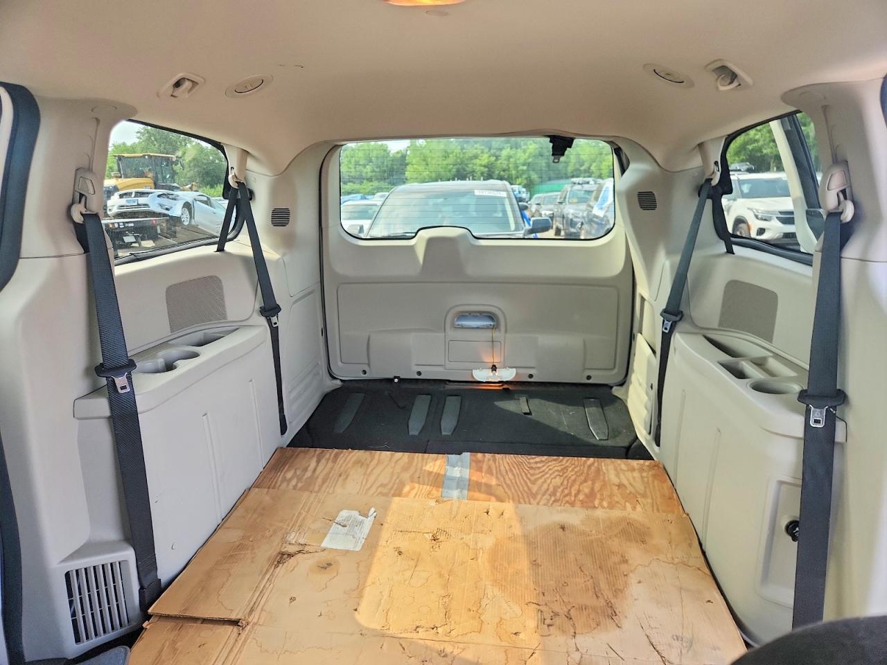 2013 DODGE CARAVAN