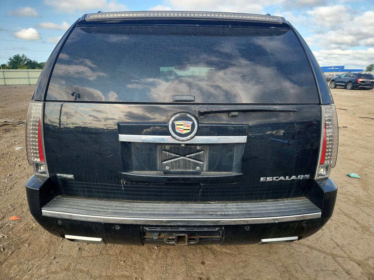 2012 CADILLAC ESCALADE