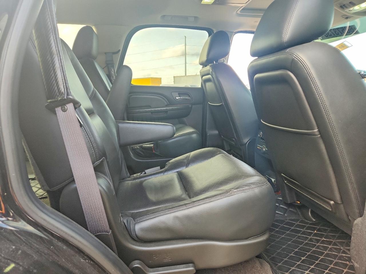 2012 CADILLAC ESCALADE