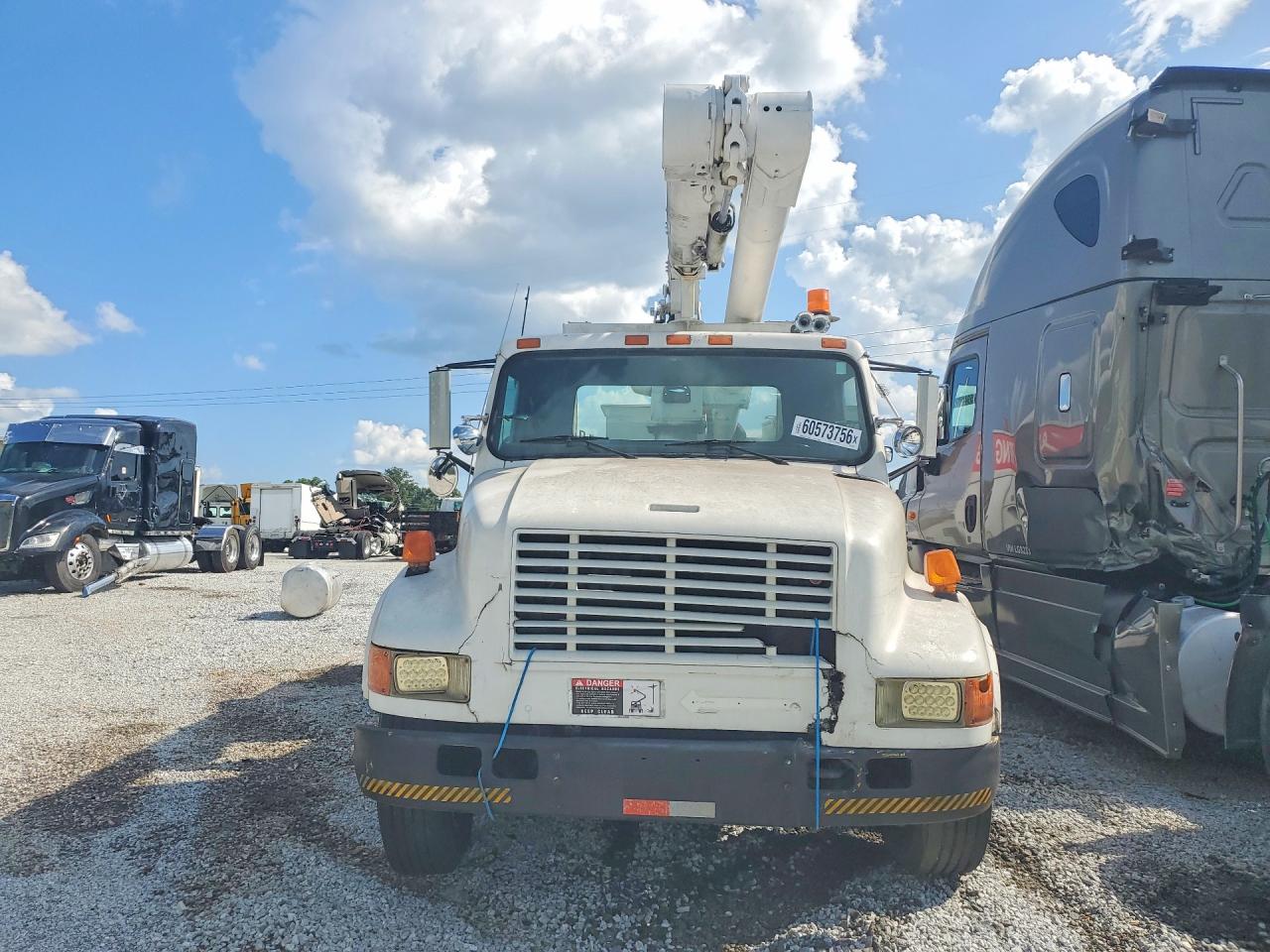 1995 INTERNATIONAL 4000 SERIE