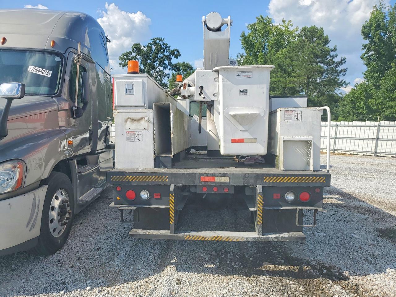 1995 INTERNATIONAL 4000 SERIE