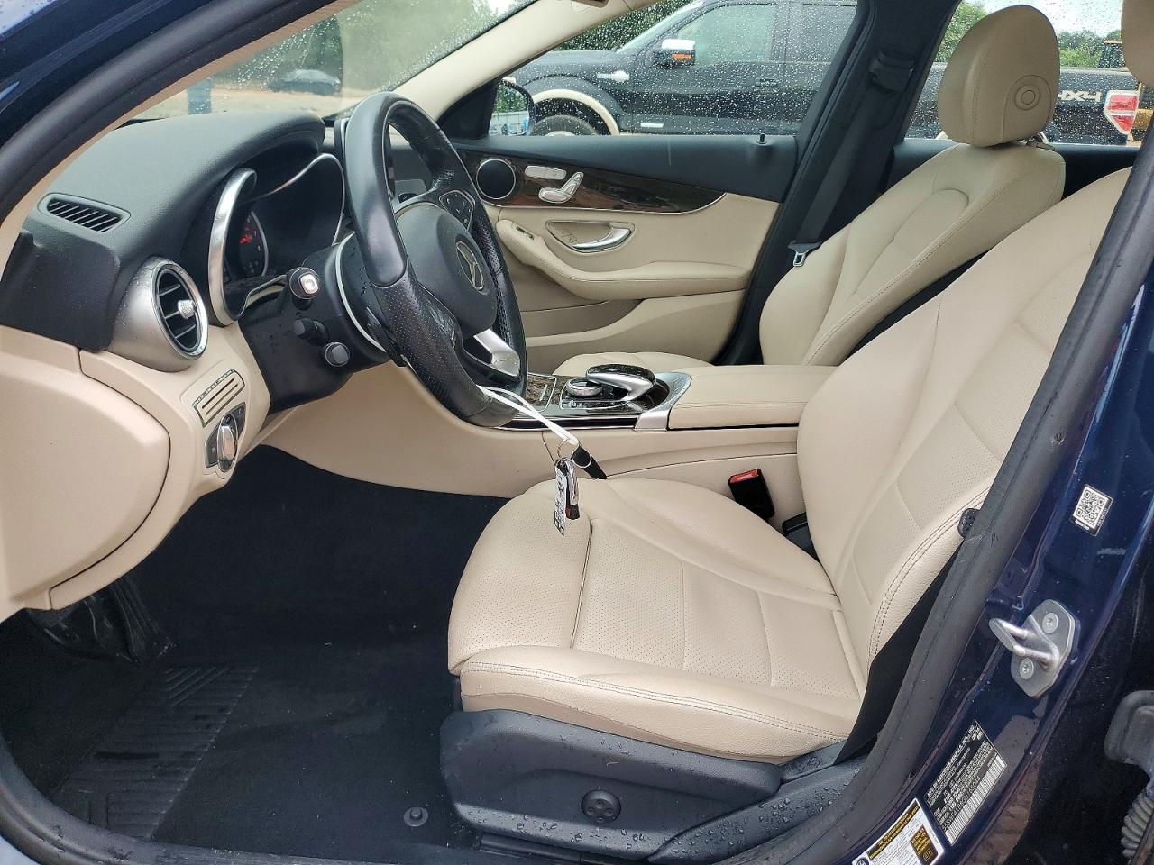 2016 MERCEDES-BENZ C-CLASS